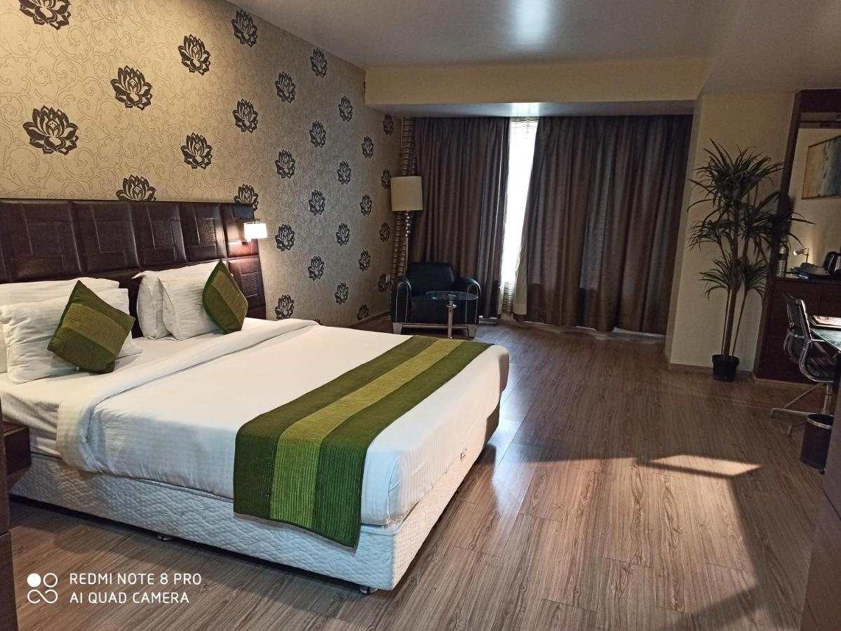 Hotel Patliputra Exotica Patna  Dış mekan fotoğraf