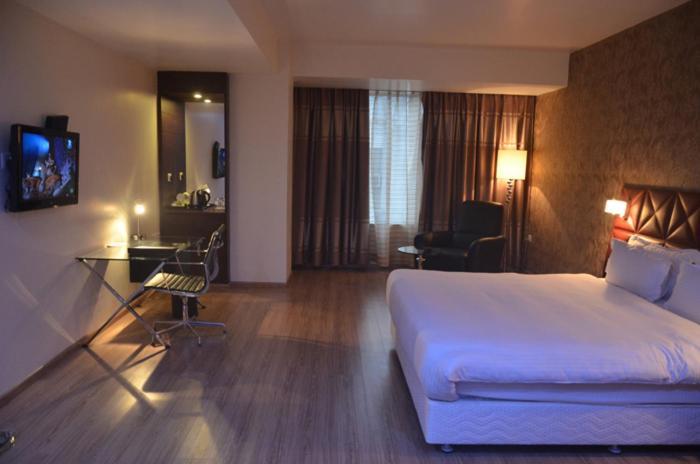Hotel Patliputra Exotica Patna  Dış mekan fotoğraf