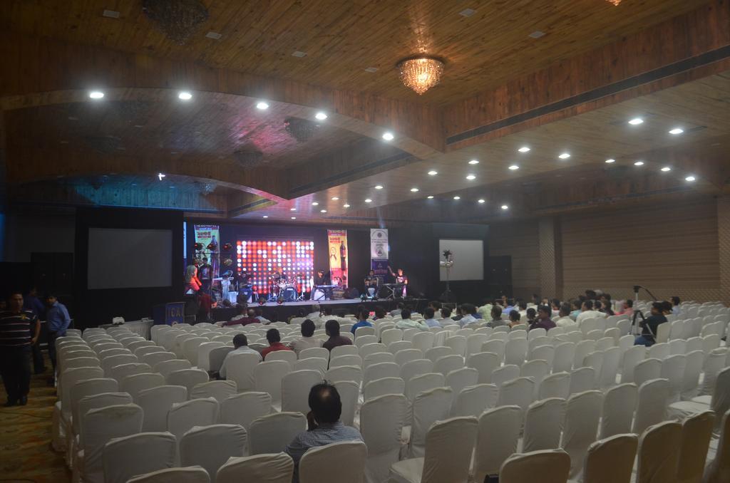 Hotel Patliputra Exotica Patna  Dış mekan fotoğraf